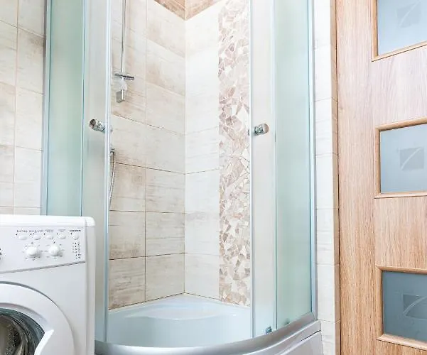 アパート Avalon 2 *